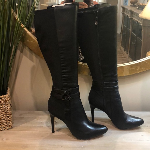 White House Black Market Shoes - EUC WHBM Sz 8 boots, worn only 3-4 times. no flaws
